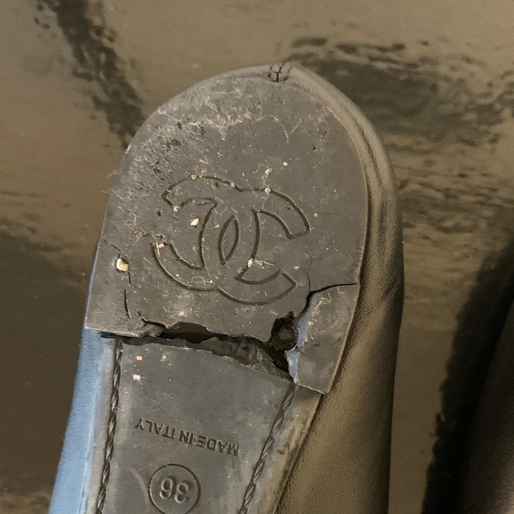 CHANEL Black Leather Mary Jane Flats with Signature Button Sz 36 - Picture 12 of 14